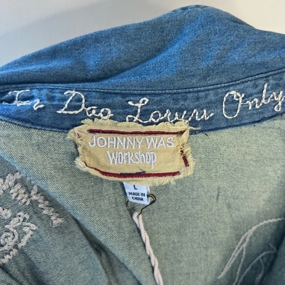Johnny Was “For dog lovers only” pearl button embroidered western shirt NWT RARE - Picture 4 of 12